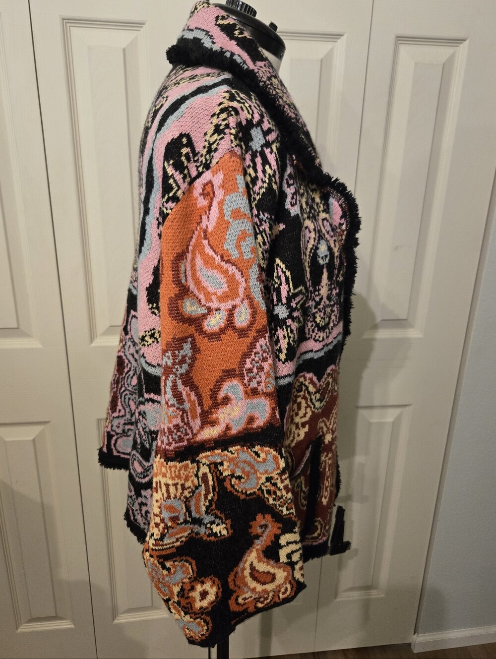 FARM Rio Sweater Size XL - Picture 4 of 10